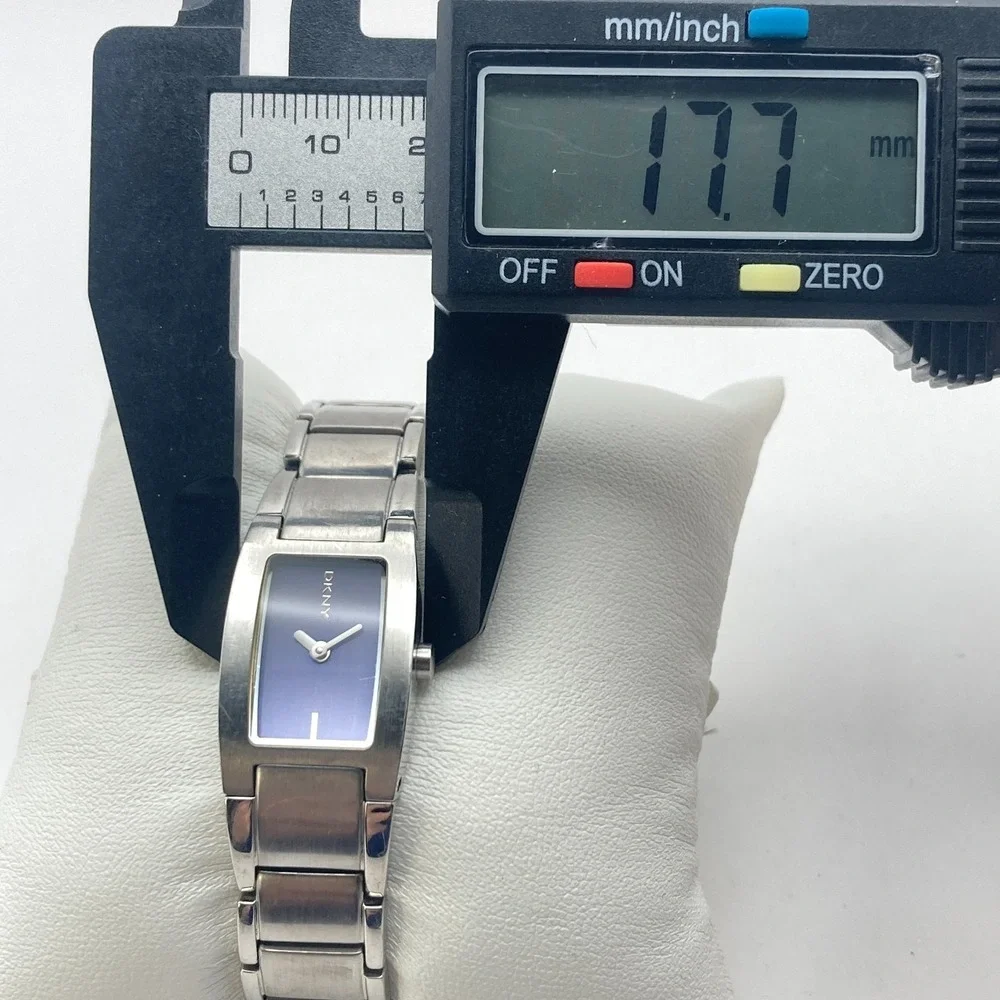 DKNY Women's Watch 17mm Brushed Silver Tone Blue Dial WR New Battery SMALL 6